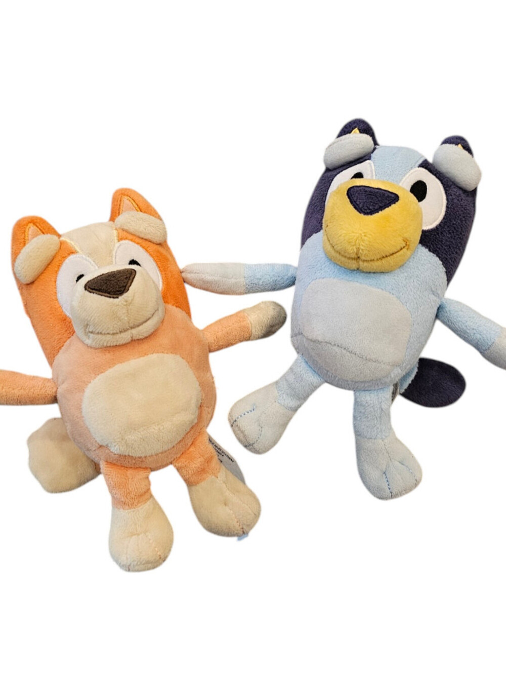 Moose Toys Bluey and Bingo 8-inch soft plush set